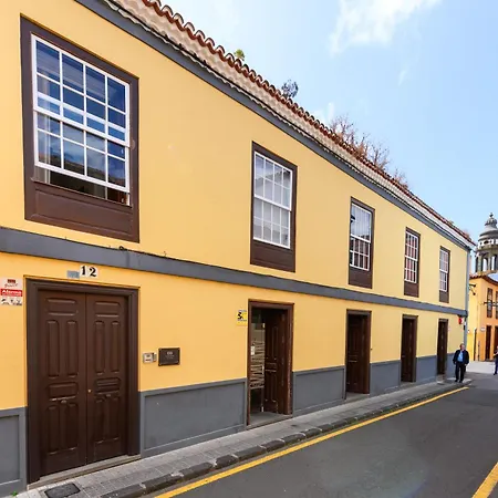 Marhaba La Laguna, En Centro Historico De