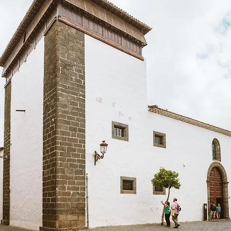 Marhaba La Laguna, En Centro Histórico De *